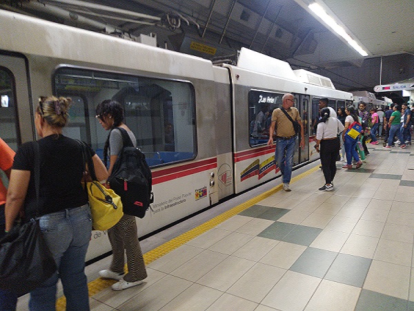 Metro de Valencia celebró 17 años movilizando a los carabobeños